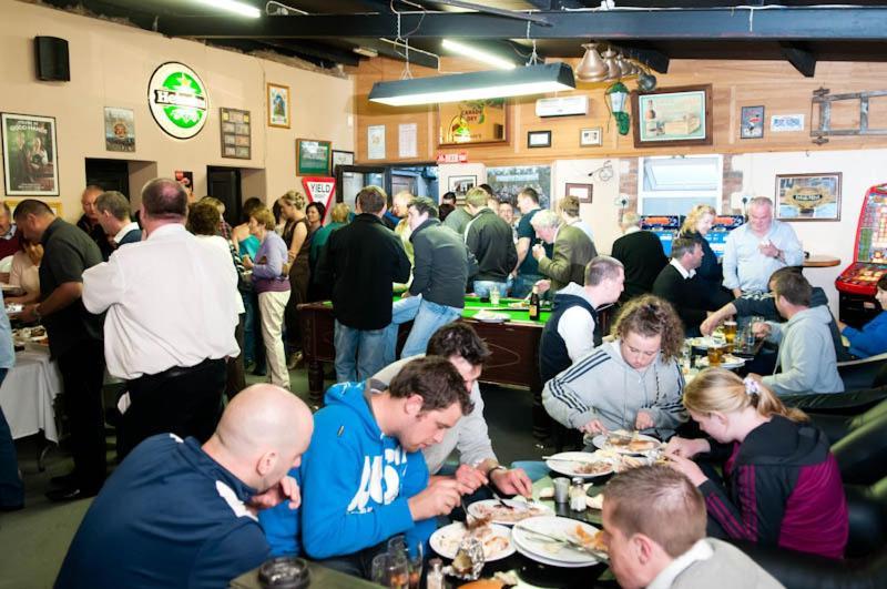 Hopper Inn Bar & Guest Accommodation Ballynaskreena Buitenkant foto